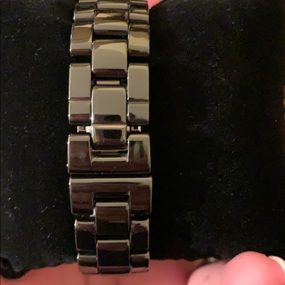 New Saks watch main image 6